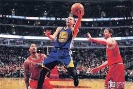 格里马尔多破门，勒沃库森队史第二次欧冠做客英格兰取得领先